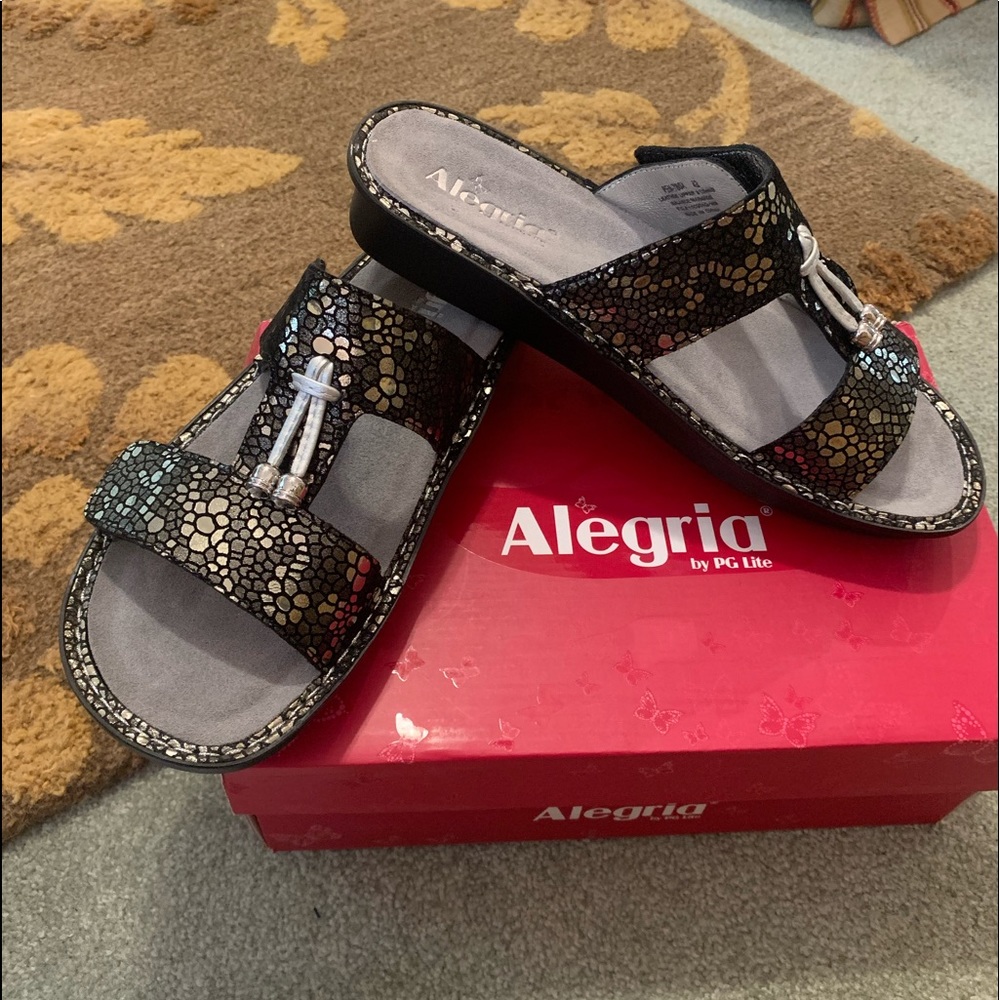 Algeria women’s shoes brand new tags in box